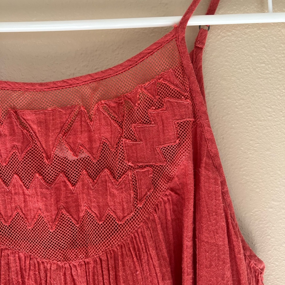 Sun & Shadow Tank Top - Picture 3 of 5